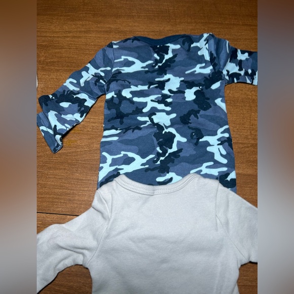 The Peanutshell onesie bundle - Picture 3 of 13